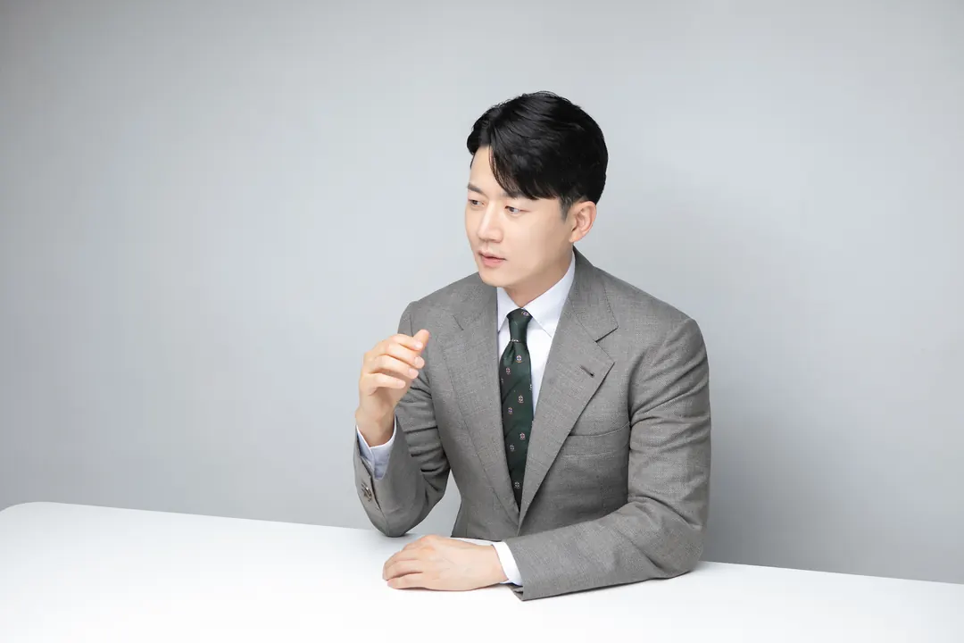 상담 중인 남성태 대표변호사